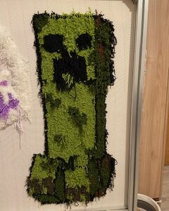 Custom tufted Minecraft creeper rug